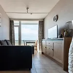 In With Stunning Sea Views 公寓 奥斯滕德