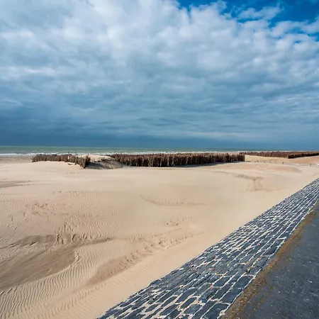 In With Stunning Sea Views * Ostend