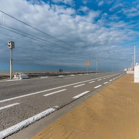 In With Stunning Sea Views Apartment Ostend