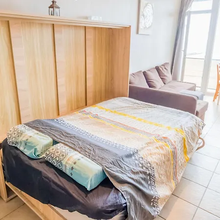 In With Stunning Sea Views * Ostend