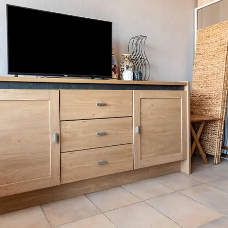 In With Stunning Sea Views * Ostend