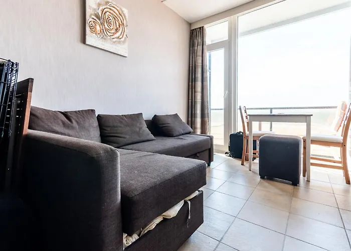 In With Stunning Sea Views