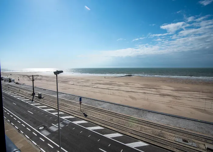 In With Stunning Sea Views * オステンド