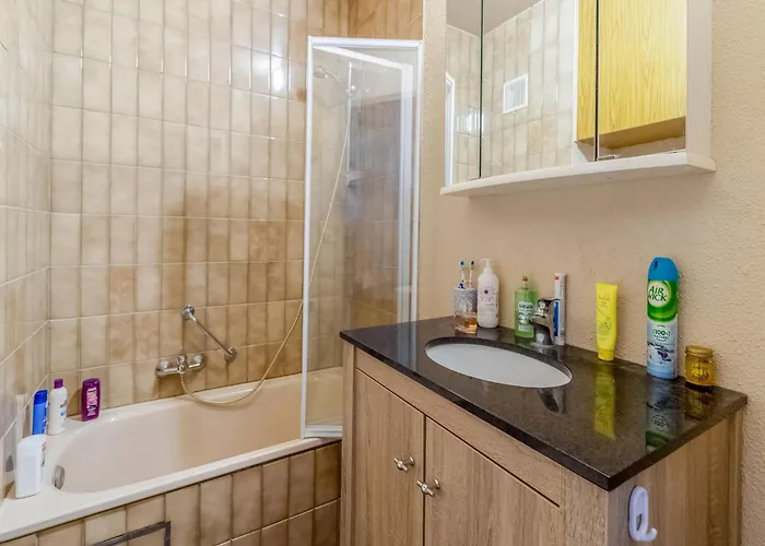 In With Stunning Sea Views アパート